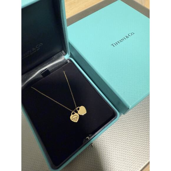 Tiffany & Co. 18K Gold Return T&co. Double Heart Chain Necklace GIFTABLE BOX - Picture 2 of 5